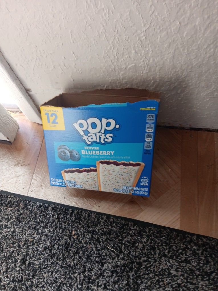 empty pop tart box