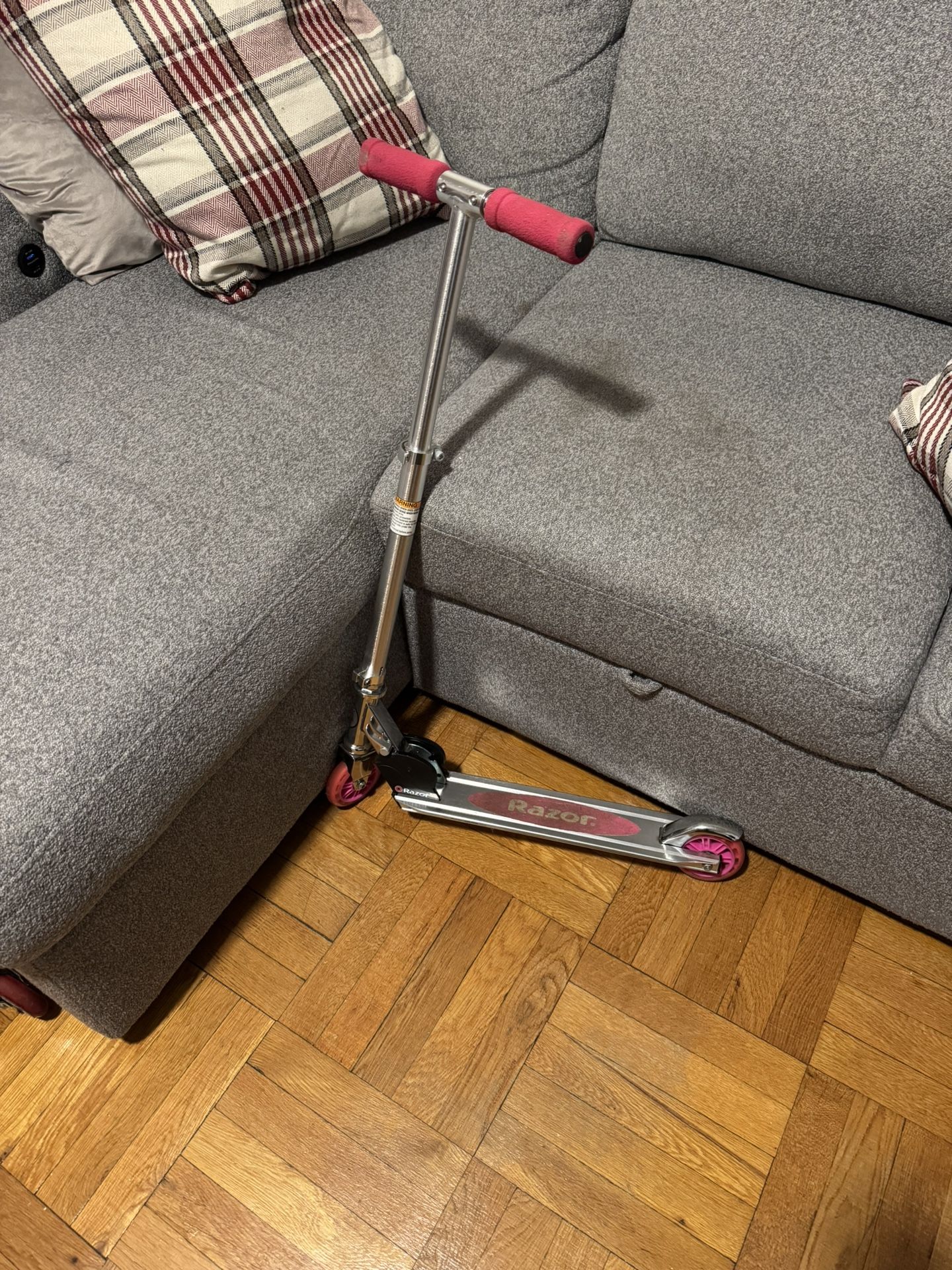 Razor A2 Kick Scooter - Pink