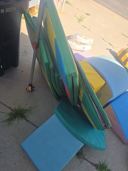 Toddler mats and climbing blocks