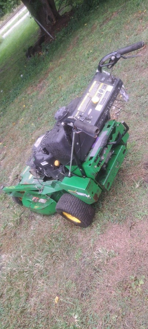 John Deer Walk Behind Mower 36 Inches