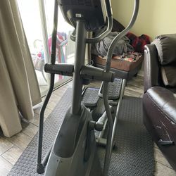 Horizon Fitness EX59 GO Series Elliptical exercise machine