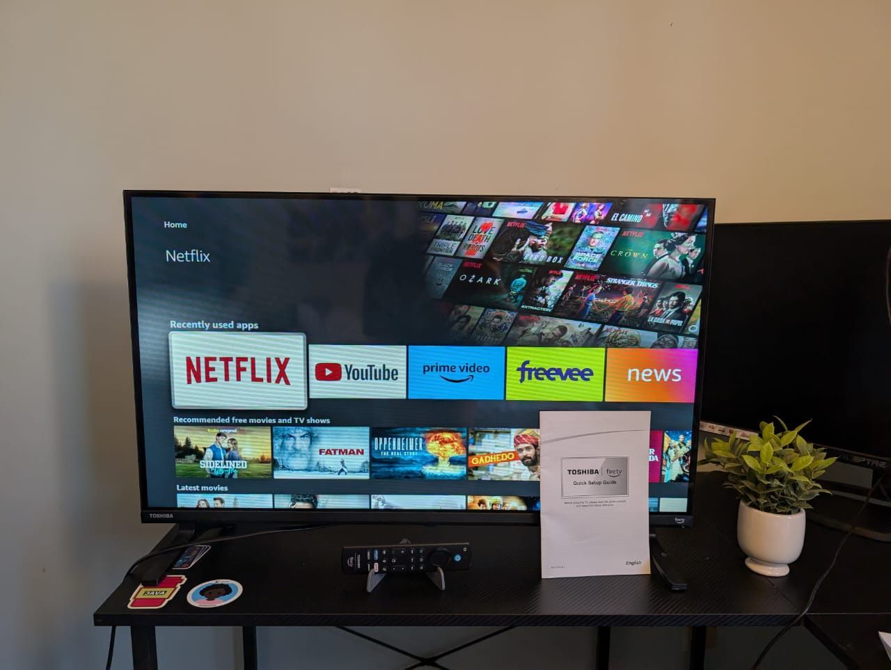Toshiba 32 Inch TV For Sale!!!!