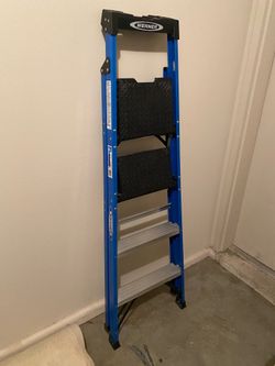 Werner 5.5’ fiberglass ladder $40 firm