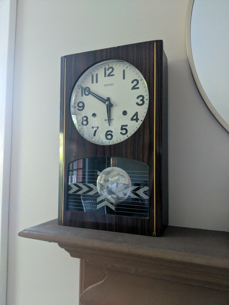Vintage Seiko Wall Clock With Pendulum And Chimes