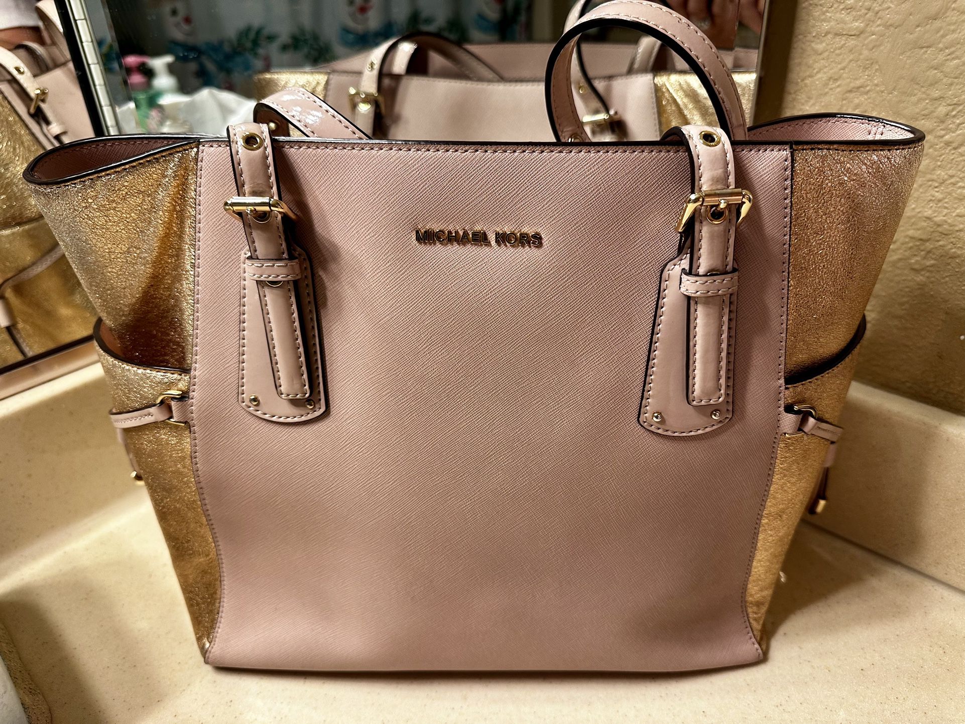 Michael Kors Voyager Pink And Rose Gold Large Tote EUC