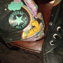 Converse Girls Size 5