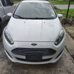 2014 Ford Fiesta