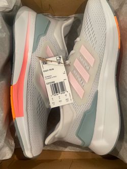 Adidas NWT/ Box  Women’s Size 9.5