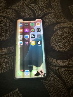 Boken IPhone XR