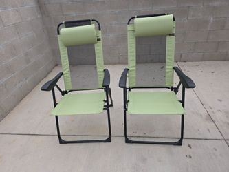 Set of 2 beach chairs