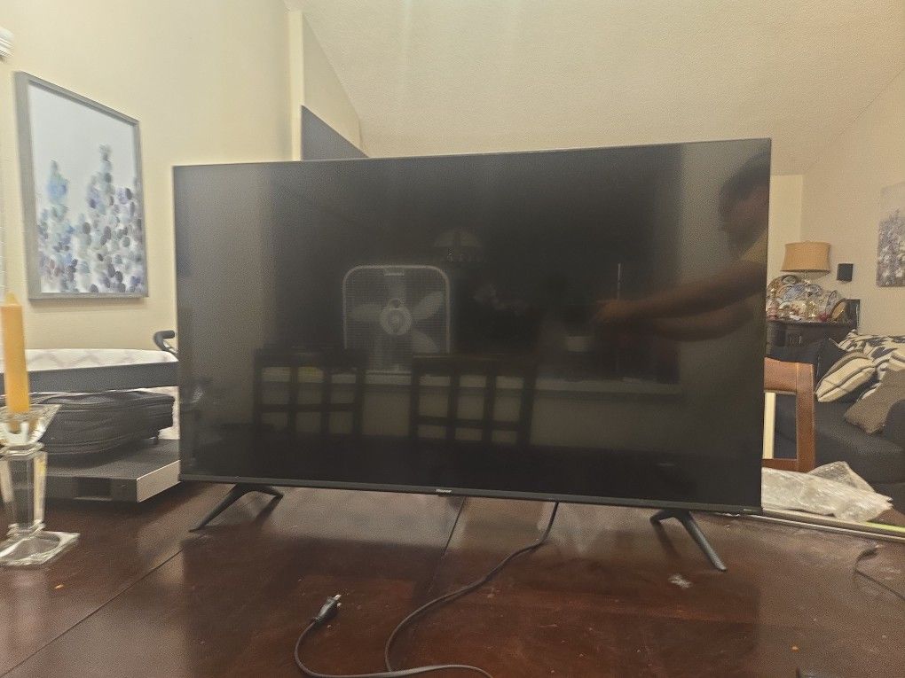 50" Hisense Smart TV