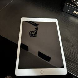 3rd Gen iPad 128gb