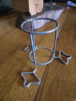 Beer butt chicken holder