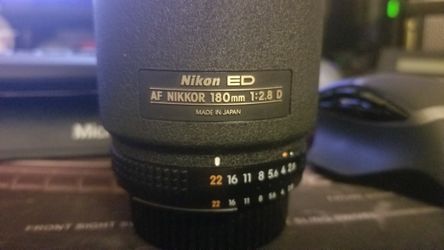 Nikon ED AF 180mm f/2.8 f2.8 D