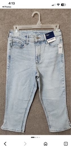 Old Navy Capri Jeans – Light Wash