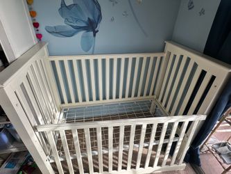 *REDUCED* Pottery Barn Crib/Toddler Bed