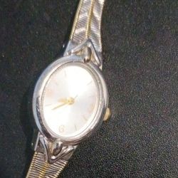 Lady's Watch 2 dollars