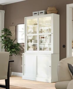 Havsta storage with sliding glass doors