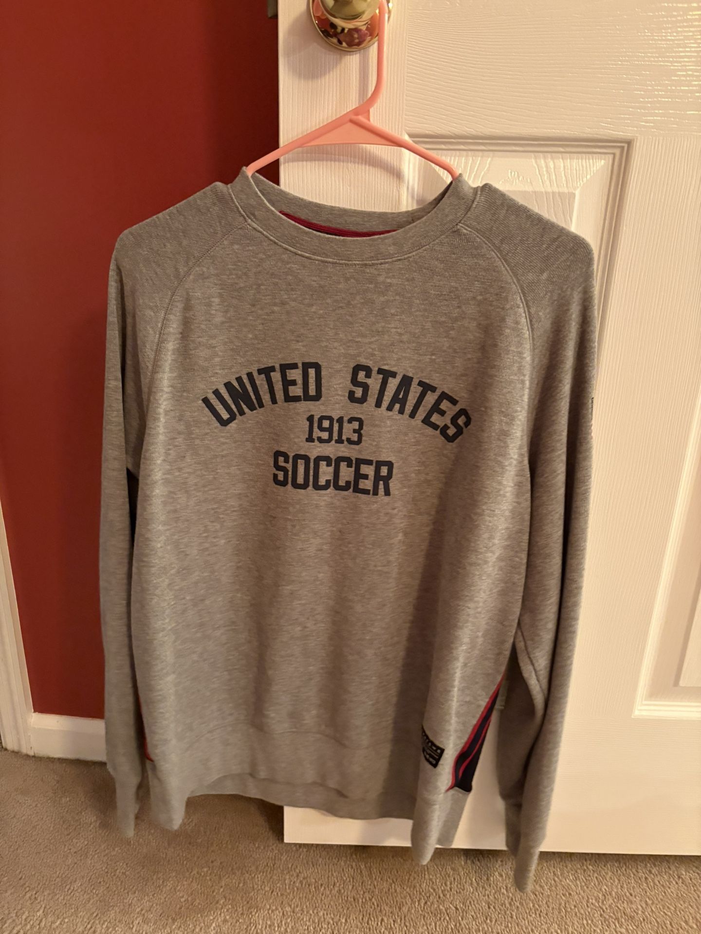 Nike US Soccer Women’s Crewneck