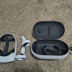 Oculus Quest 2 With Elite Strap And Carrying Case