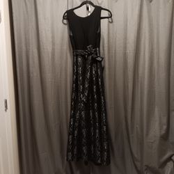 Long Dress  12p Size