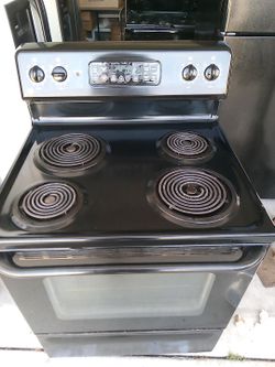 Stove Electric Black or White, Works perfectly, Fully functional, FREE REPLACEMENT WARRANTY, DELIVERY AVAILABLE!
