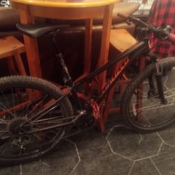 specialized Pitch Mou tain Bike