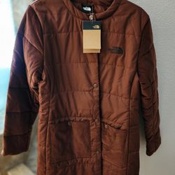 NWT  NORTH FACE WOMENS JACKET. CHOCOLATE BROWN