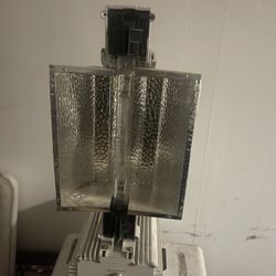 1000 watt Gavita lights $50 Each a Total Of 11 Available 