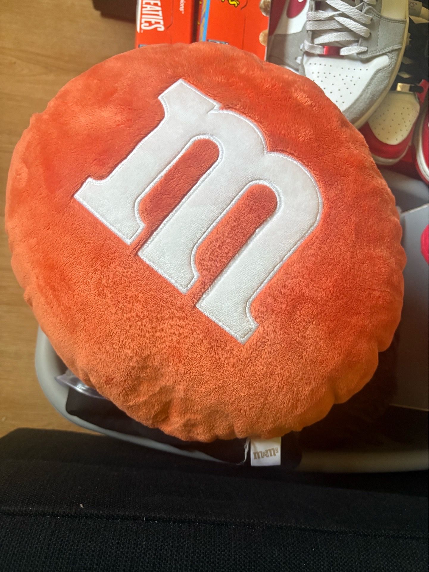 Pillow M&M official pillow