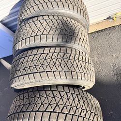 255 50 20 Bridgestone Blizzak DM-V2 winter tires 