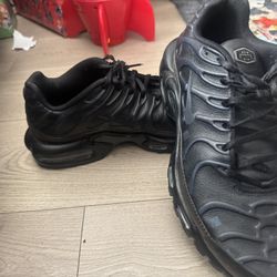 Men’s Nike Sneakers 