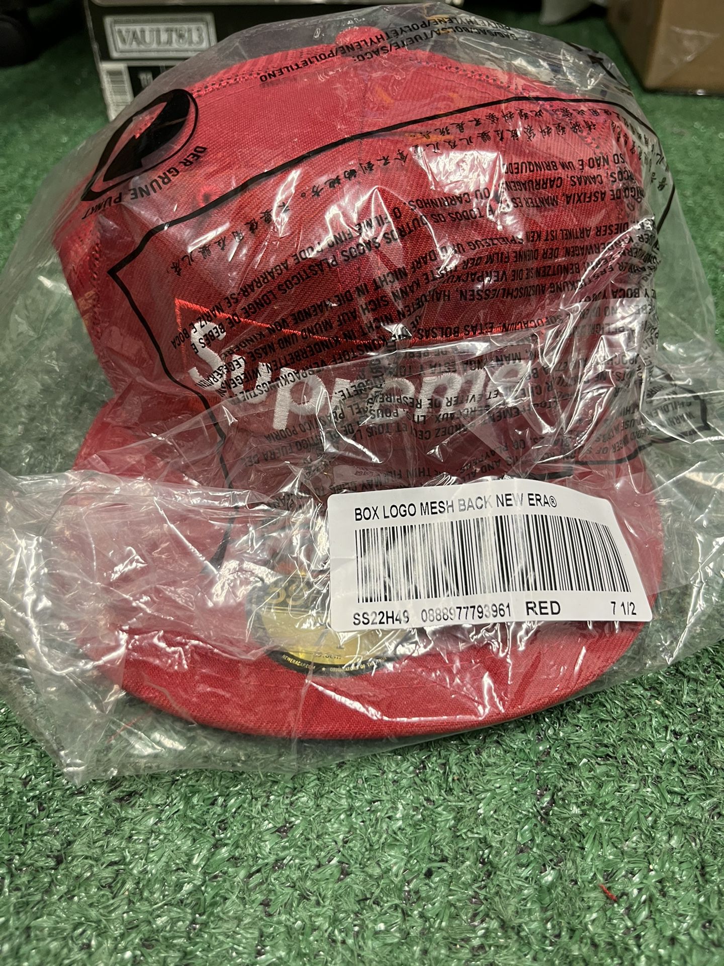 Supreme Box Logo Mesh Back New Era Red Hat for Sale in Miami, FL