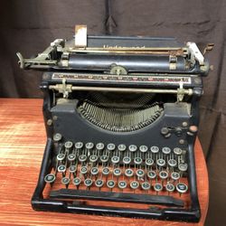 Antique Typewriter -Underwood