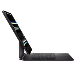 Magic Keyboard 13" M4 iPad Pro