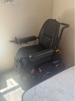 Electric wheel chair