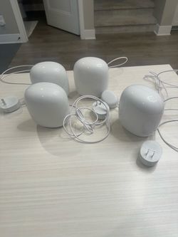Google Mesh Wi-Fi 6E - 4 Routers