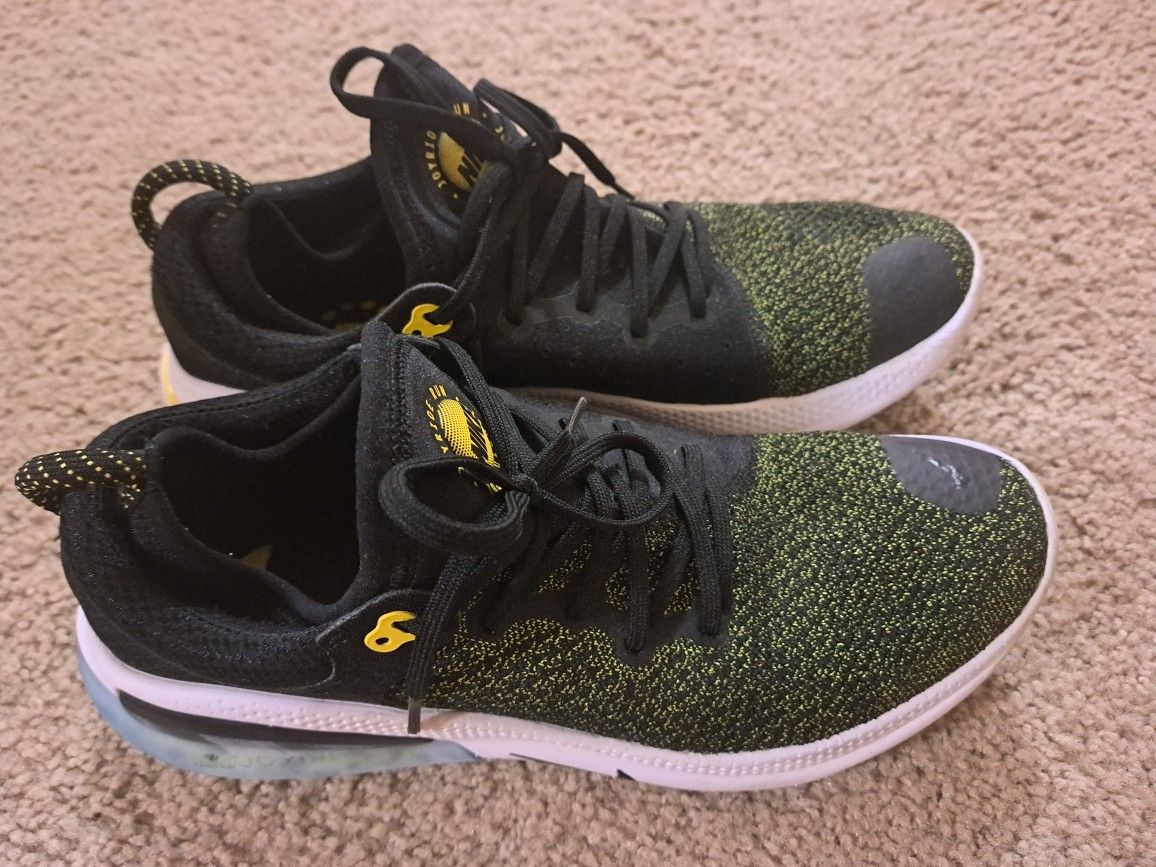 Nike Joyride Run Flyknit - Like New - Size 10
