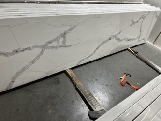 Quartz Countertop/Sand Dunes