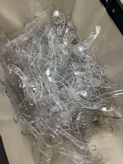 100s of top plastic Hangers 