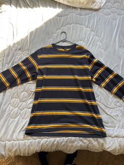Uniqlo Long Sleeve Shirt – Size L