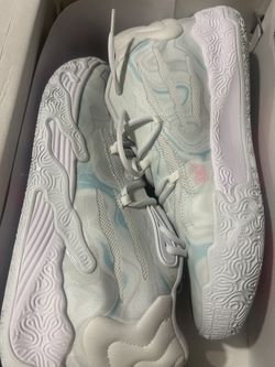 MB.03 Iridescent