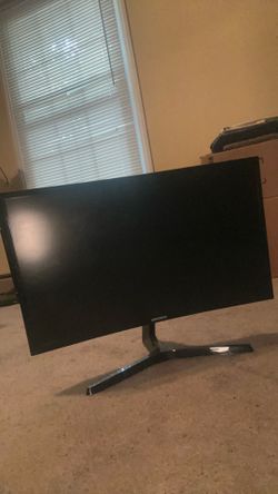 Curved Samsung monitor 27inch used it takes DC14V power cord