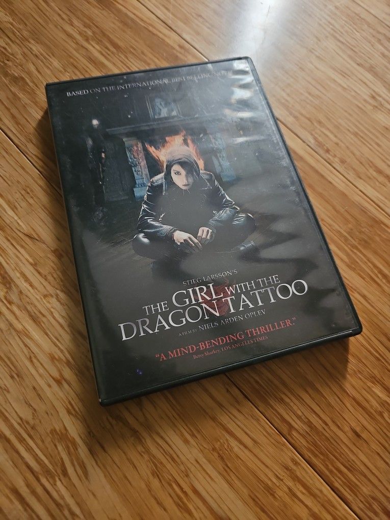 THE GIRL WITH THE DRAGON TATTOO (DVD, 2011)