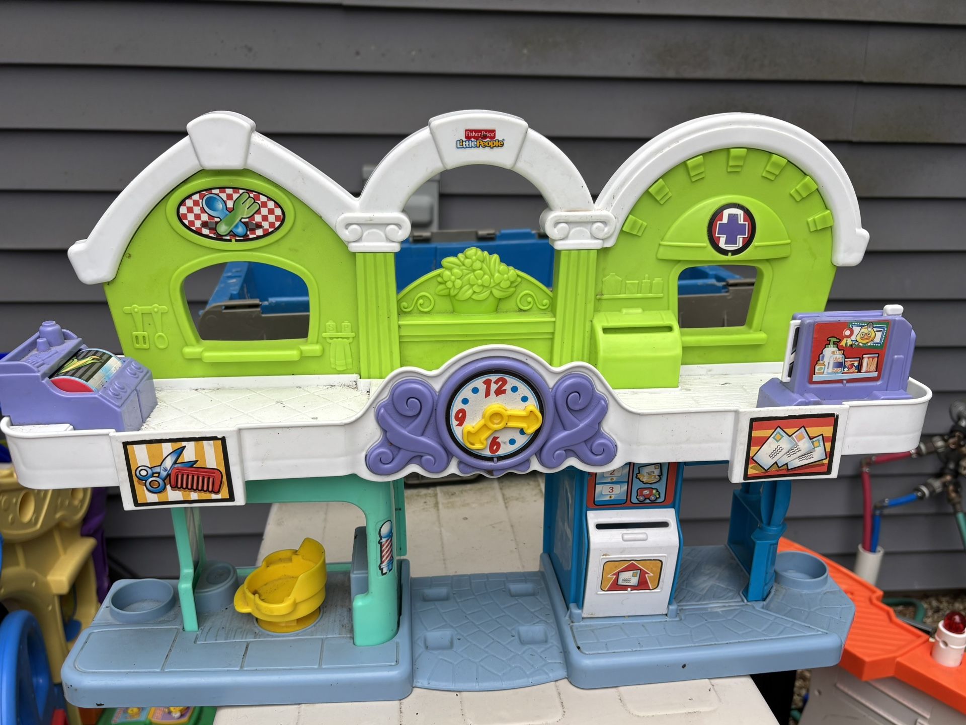 Fisher Price Little People Market Center