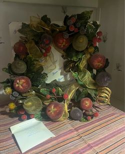 Princess House Vintage Holiday Wreath.