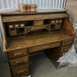 Antique Desk-Excellent Condition