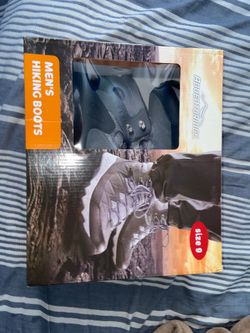 Men’s Hiking Boots Size 9