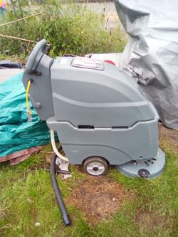 Floor Cleaner And Buffer