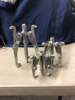 Gear puller set
